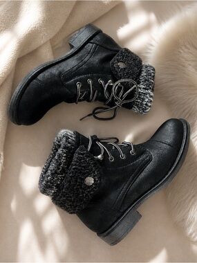 Cliffs by White Mountain Black Ankle Boots Women’s Size 5